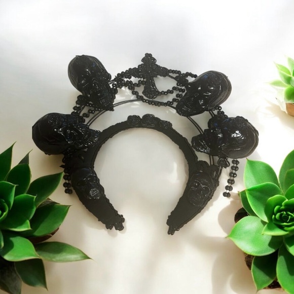 Hand made Halloween skull headpiece - Picture 2 of 2